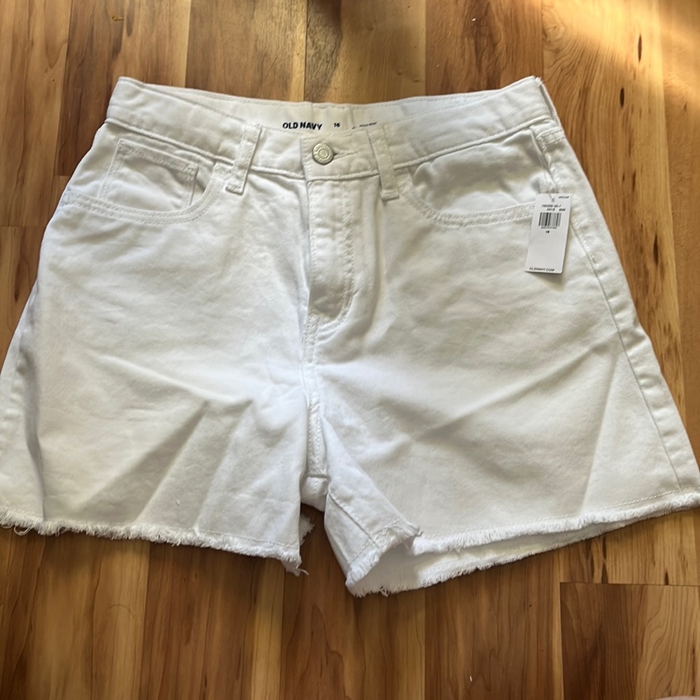 Girl’s White Shorts